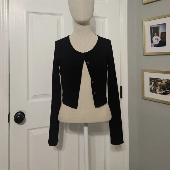 Sunday Best Black Button-Up Cardigan - Picture 2 of 7